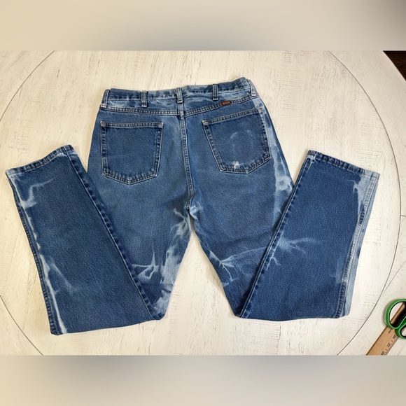 Men's Vintage Washed Rustler Jean. Size 35x34 - Picture 2 of 5